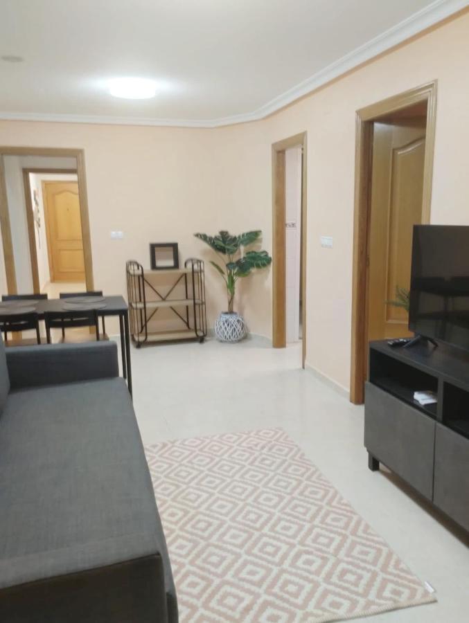 Torrevieja 2 Bedroom Holiday Apartment ภายนอก รูปภาพ